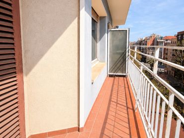 Wohnung mit Balkon zum Verkauf in Avinguda de Mistral