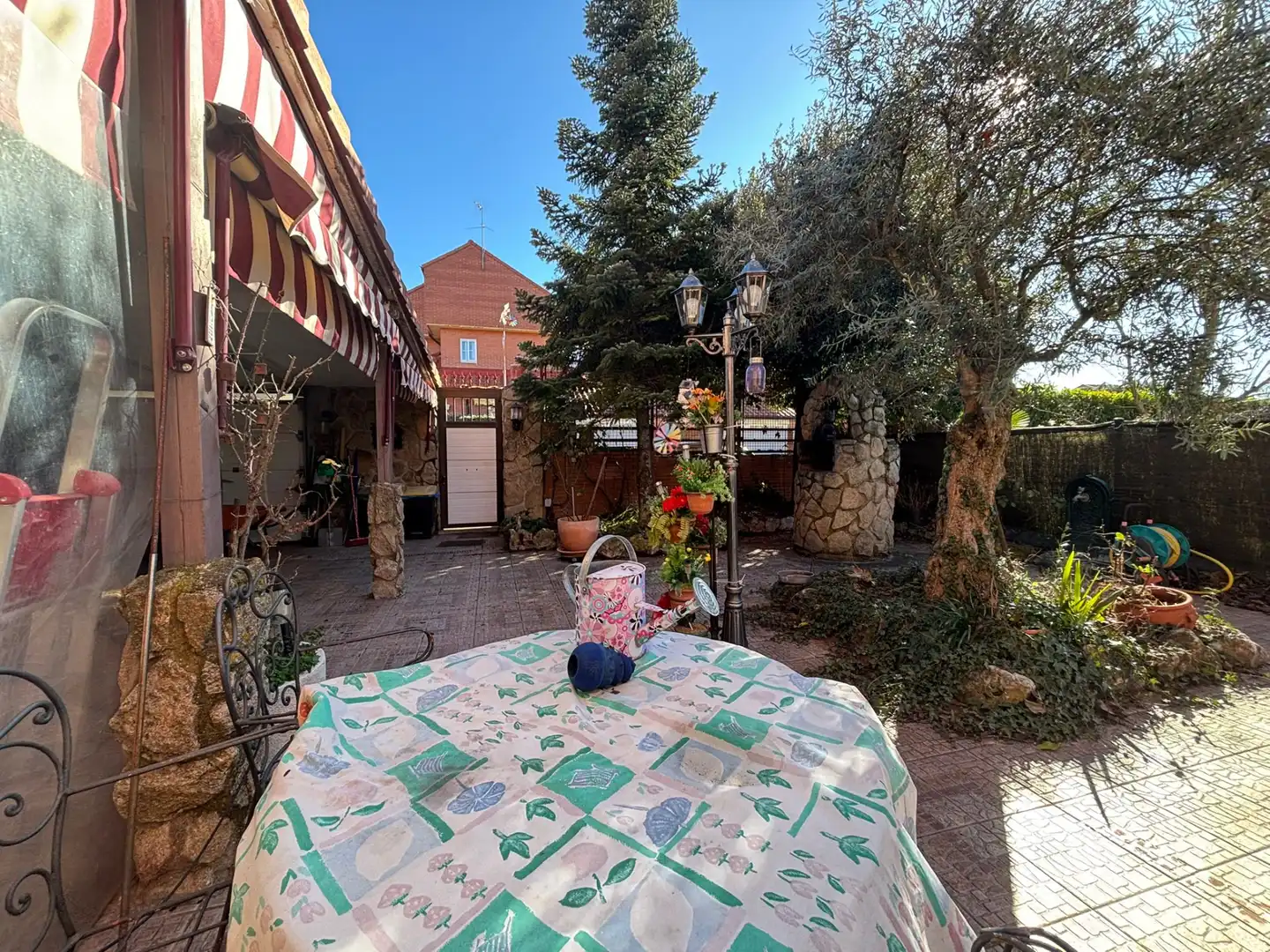 Jardí de Casa adosada en venda en Rivas-Vaciamadrid amb Calefacció, Jardí privat i Parquet