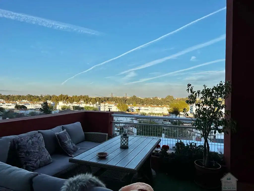Attic for rent in Gelves