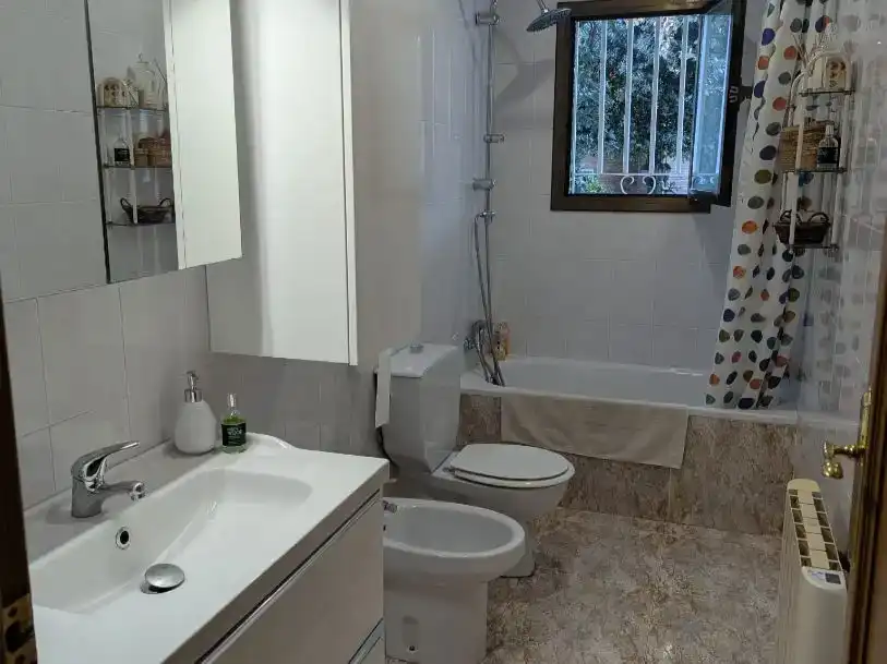Bany de Casa o xalet en venda en La Roca del Vallès amb Jardí privat i Traster