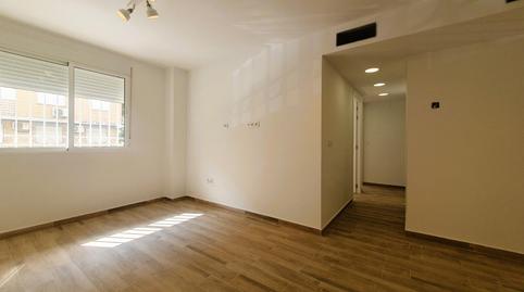 Photo 3 of Flat to rent in Calle Santa Maria del Rocio, 1, Cruz Roja, Sevilla