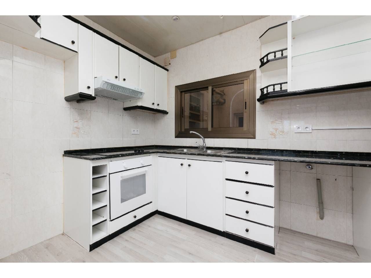 Piso en venta en Pere Serra, 3, Can Feu