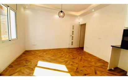 Bedroom of Flat for sale in  Barcelona Capital