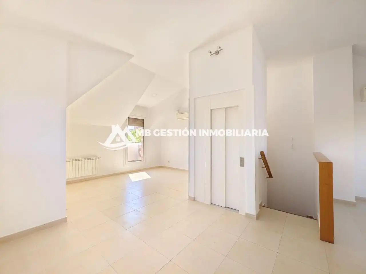 Casa adosada en venta en Fuenlabrada con Aire acondicionado, Calefacción y Jardín privado