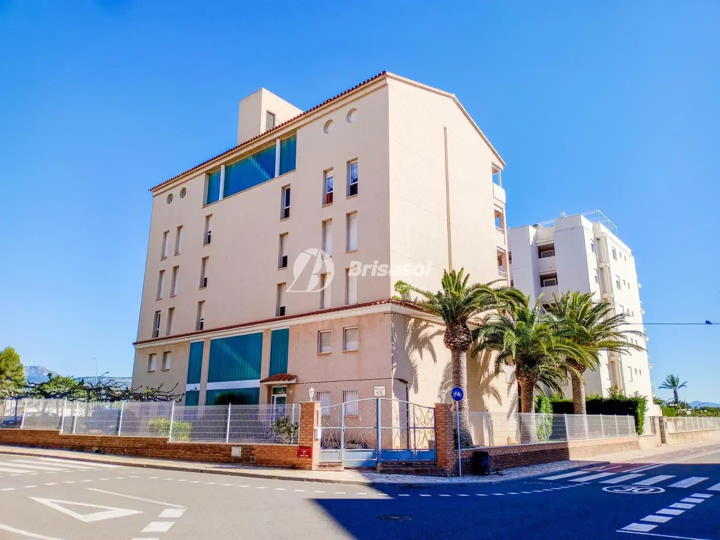 Vista exterior de Apartamento en venta en Mont-roig del Camp con Terraza y Amueblado