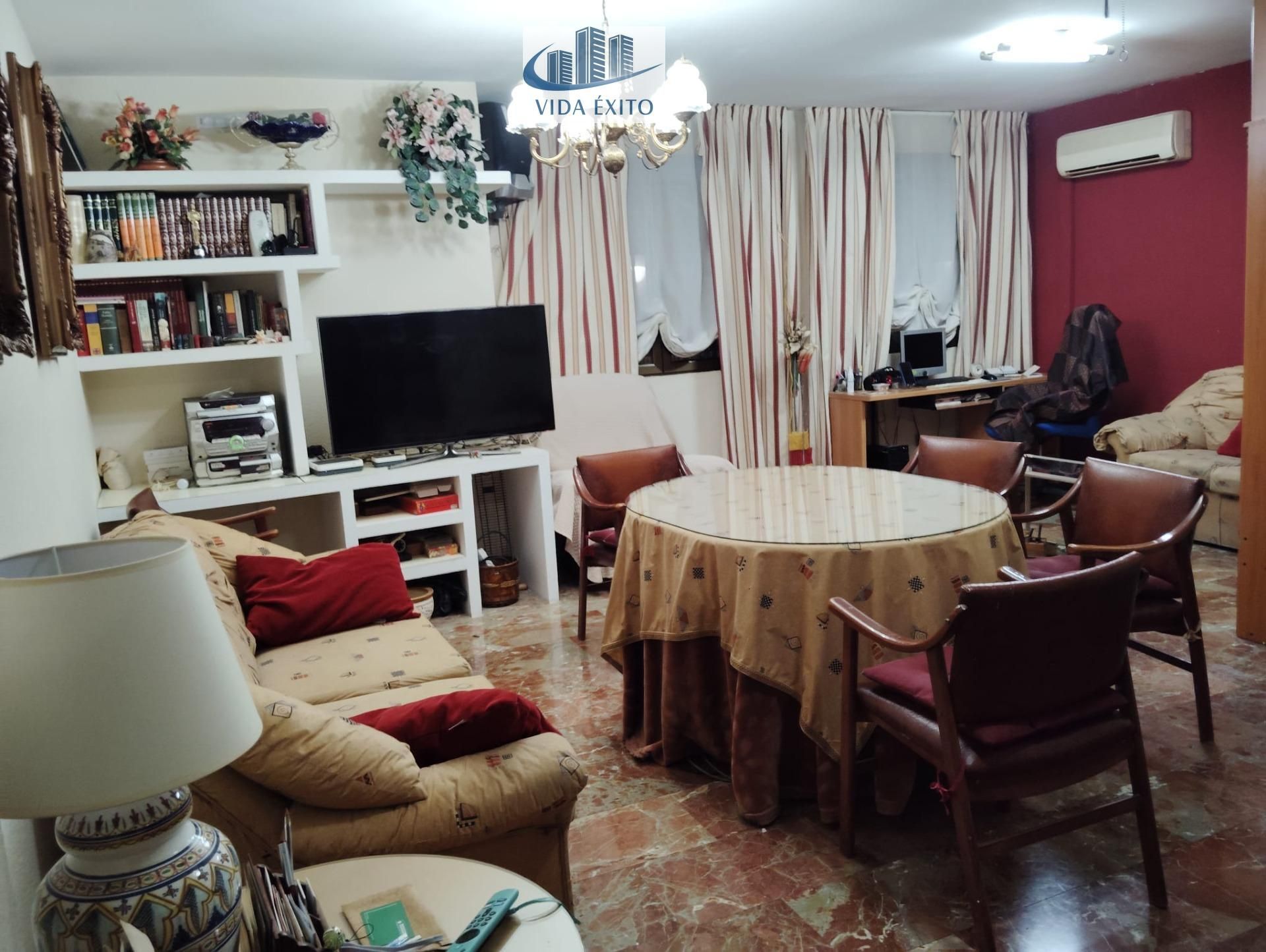Living room of Planta baja for sale in  Jaén Capital  with Air Conditioner, Terrace and Furnished