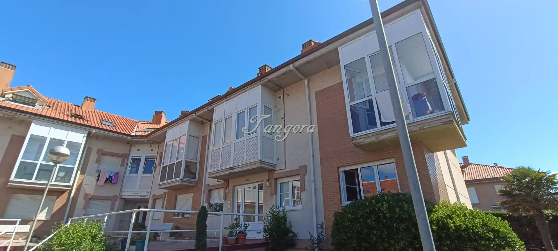 Vista exterior de Ático en venta en Ribamontán al Mar con Calefacción, Jardín privado y Parquet