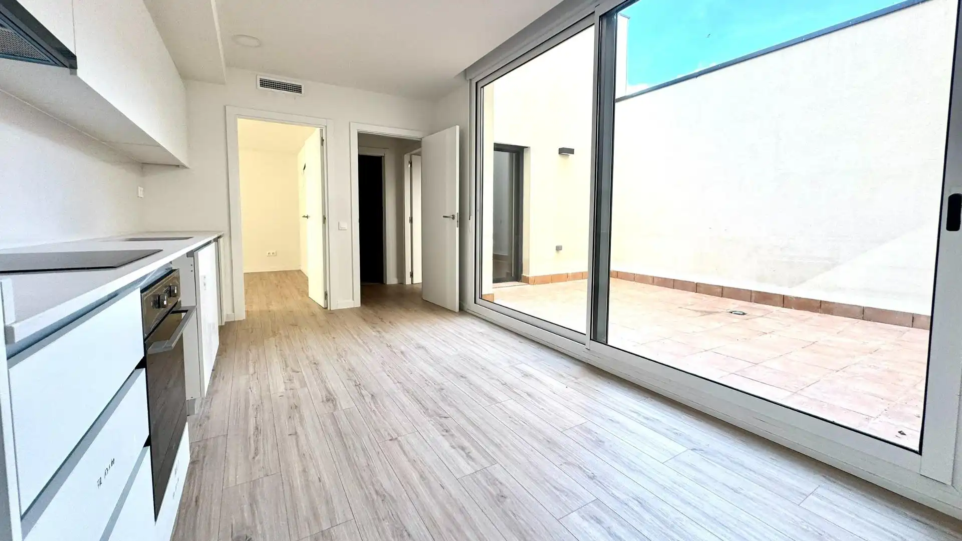 Flat for sale in  Barcelona Capital  with Parquet flooring and Terrace