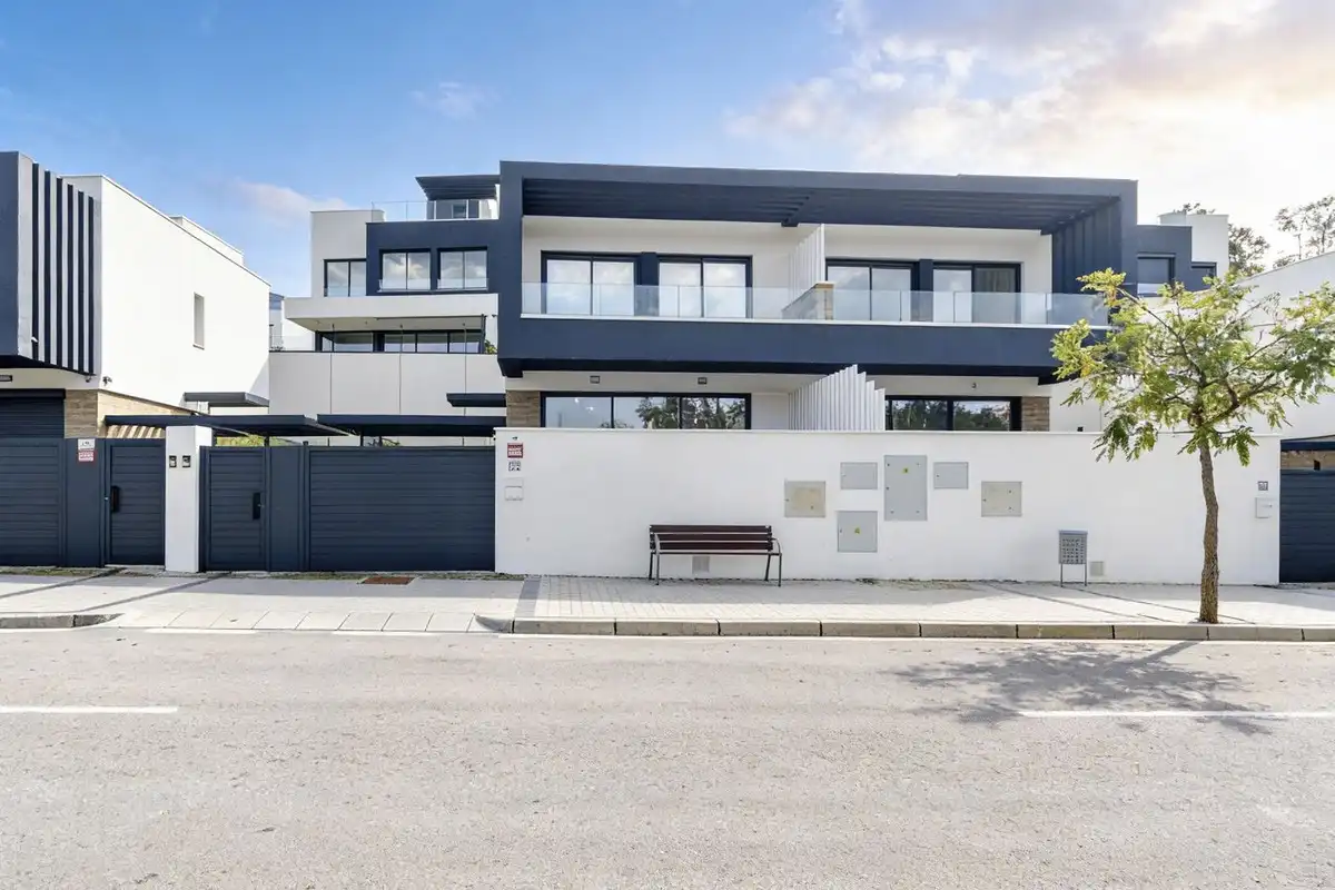 Reihenhaus mit Pool zur Miete in Benamara - Atalaya
