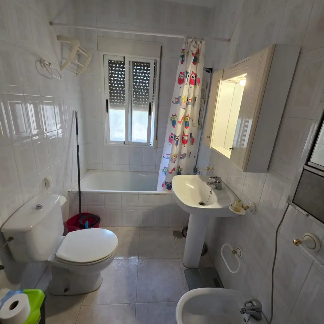 Bathroom of Houses for sale in Cardiel de los Montes  with Air Conditioner, Heating and Private garden