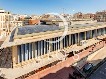 Flat with lift for sale in L'Eixample