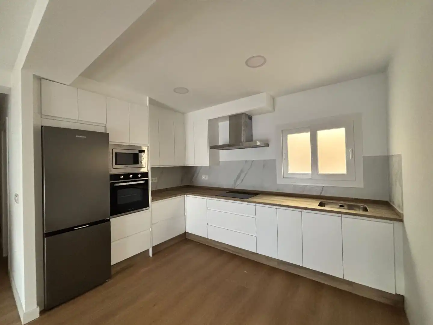Wohnung zur Miete in Alameda de Andalucía, 5, Centro