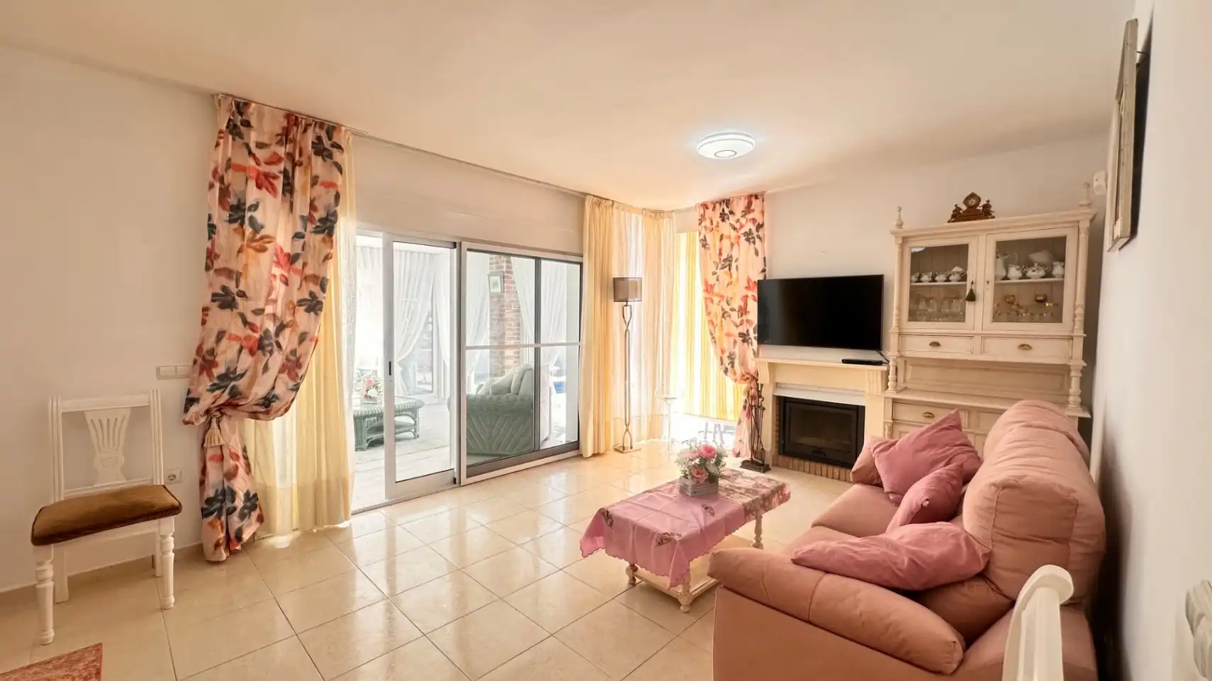 Detached house with pool for sale in El Montgó, imagen 2