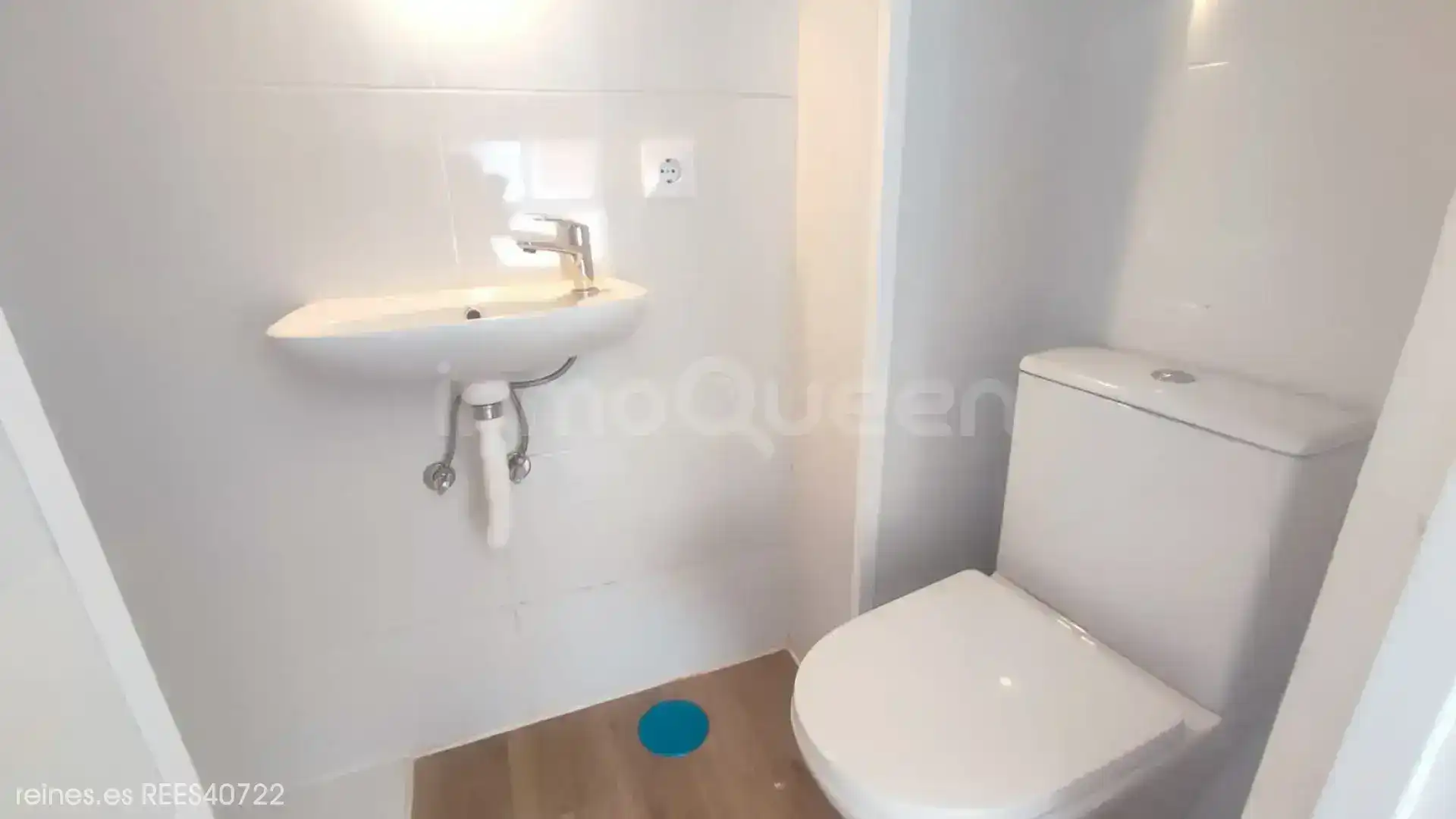 Baño de Piso en venta en Grado con Calefacción y Terraza