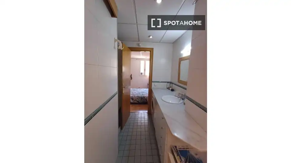 Habitación de Piso de alquiler en Barcelona con Aire acondicionado, Calefacción y Amueblado