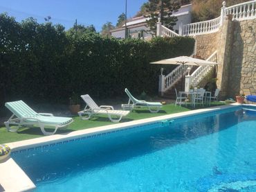 Villa con piscina in vendita a Urbanización Santa Rosa