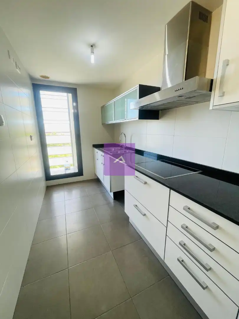 Cocina de Piso en venta en Albal con Terraza, Trastero y Piscina comunitaria