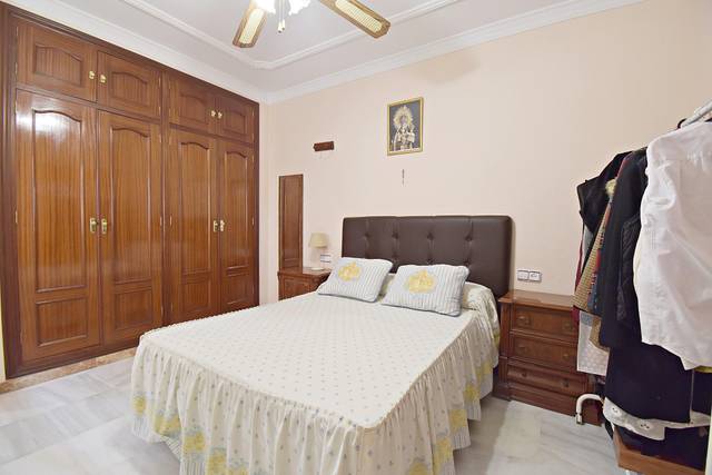 Casa-chalet en Venta en Centro