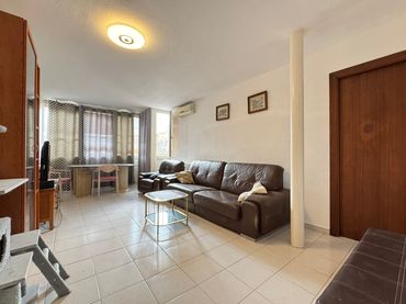 Flat with lift for sale in Carrer Méndez Núñez