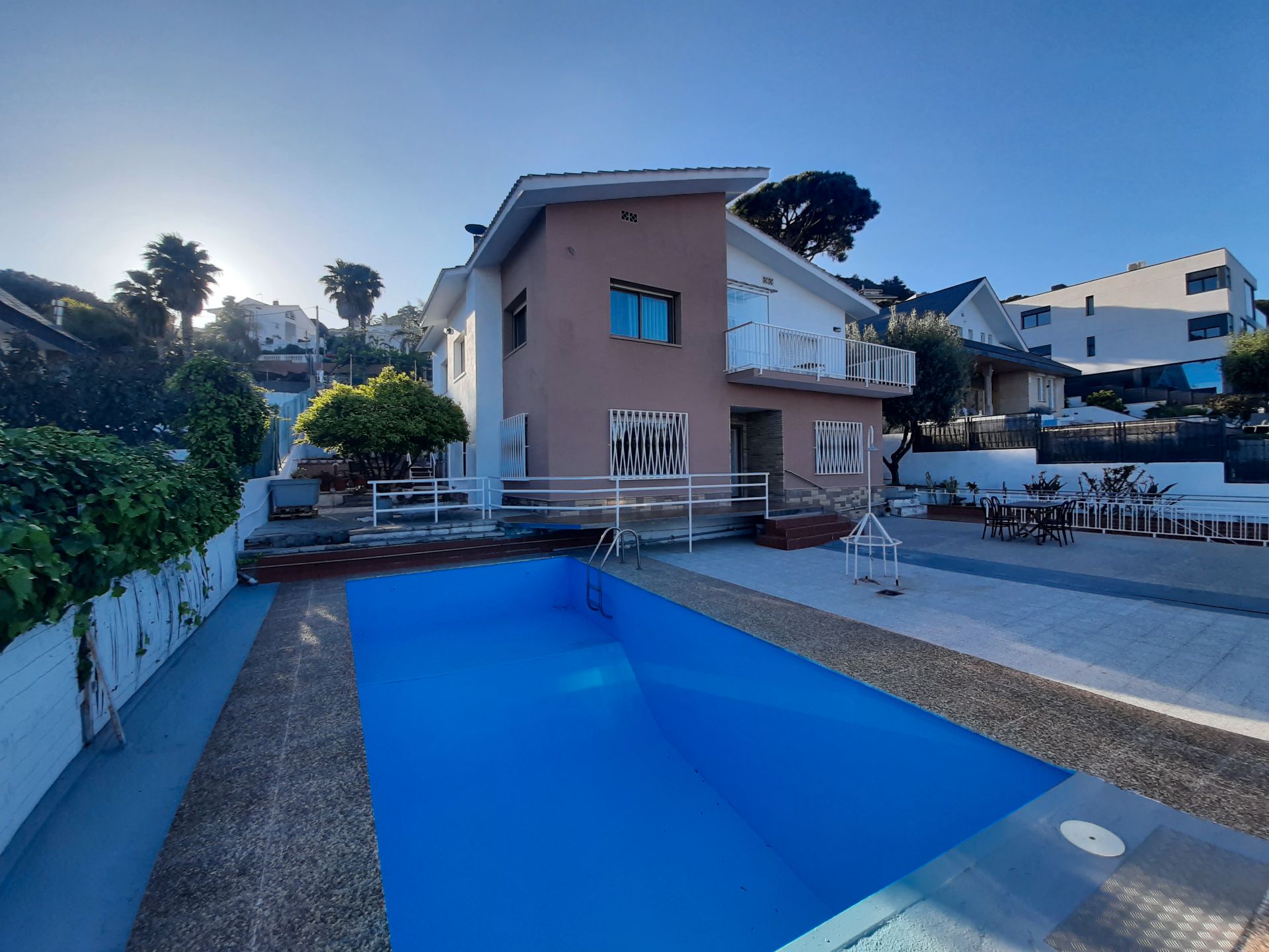 Swimming pool of House or chalet for sale in Badalona  with Heating, Private garden and Terrace