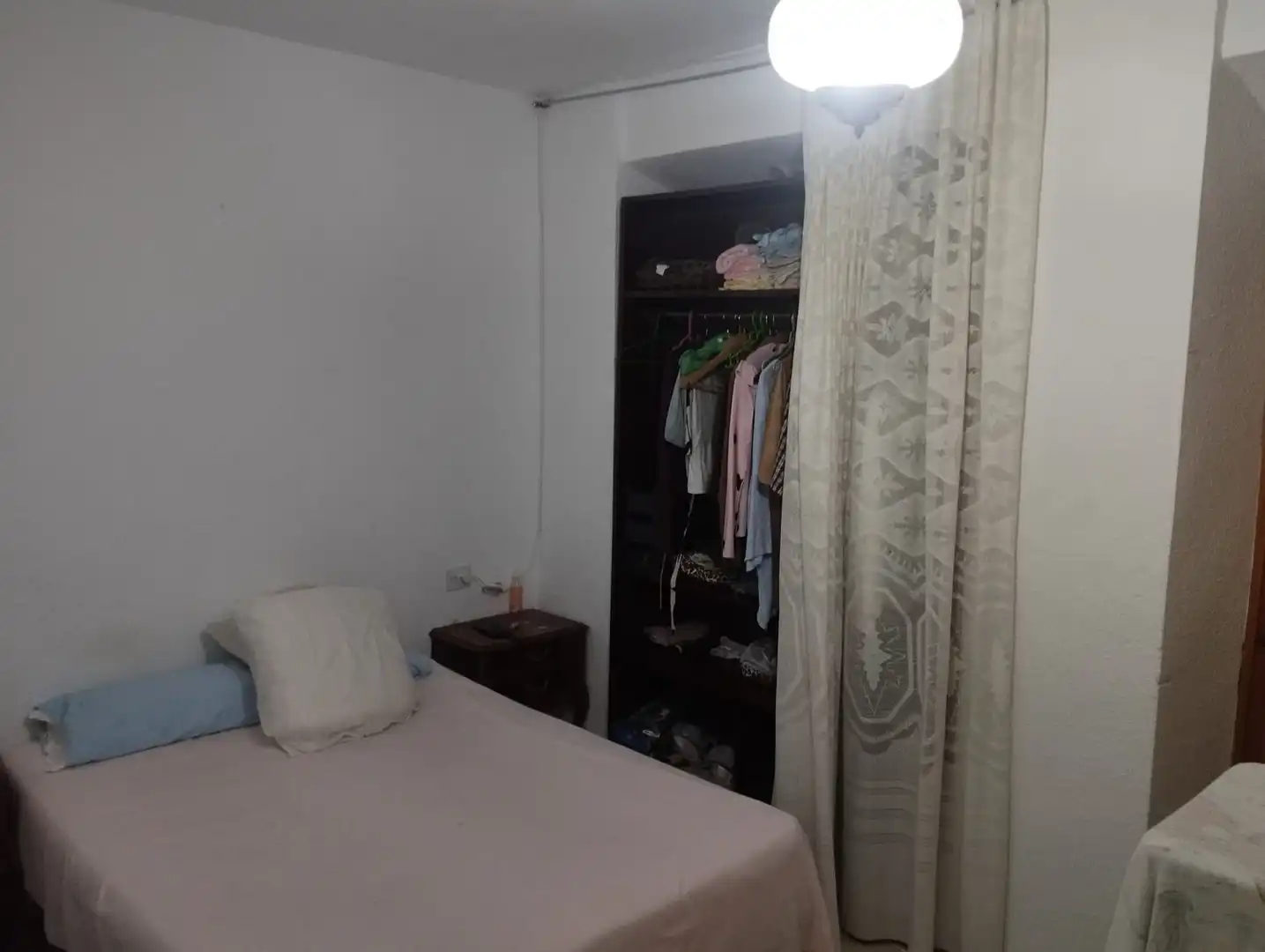 Dormitori de Casa adosada en venda en Santa Cruz del Comercio