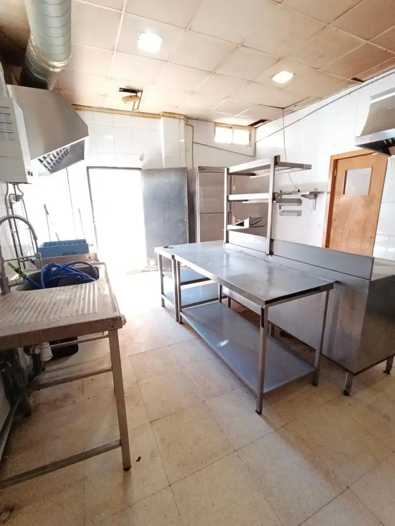 Cocina de Local en venta en Torrevieja con Aire acondicionado, Terraza y Amueblado
