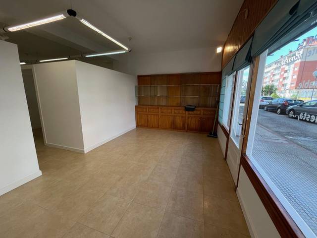 Local comercial en Venta en Calle del Pintor Rosales, 5 en Colindres
