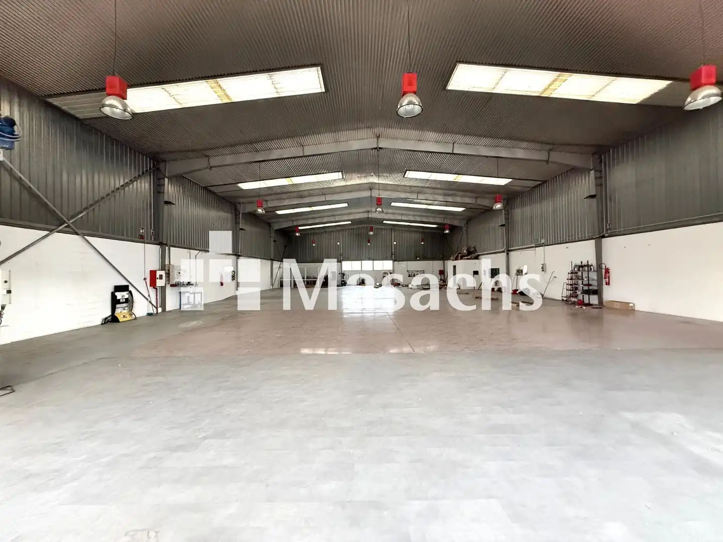 Nau industrial en venda a Sant Esteve Sesrovires