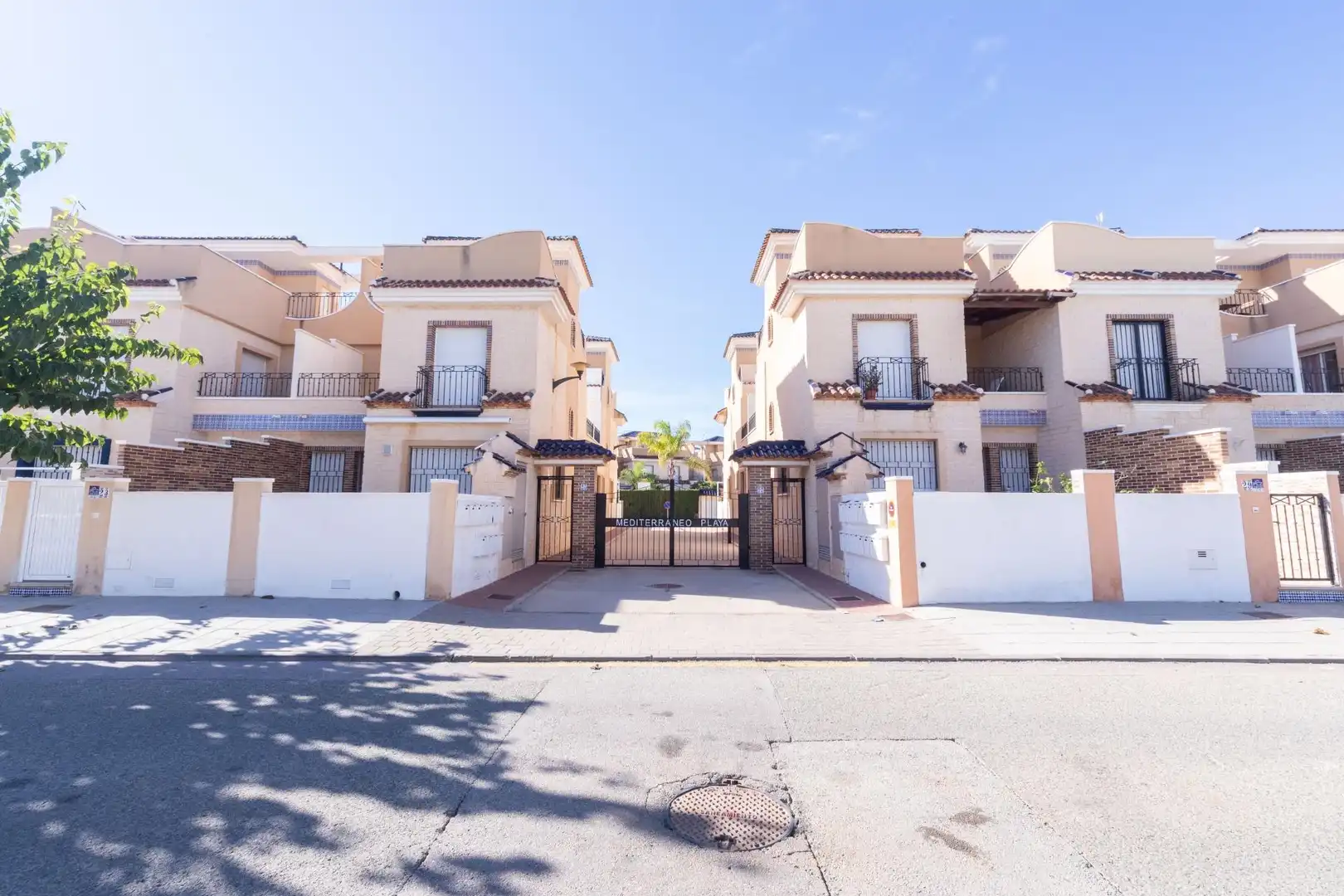 Casa amb terrassa en venda a Avenida de Europa, imagen 2