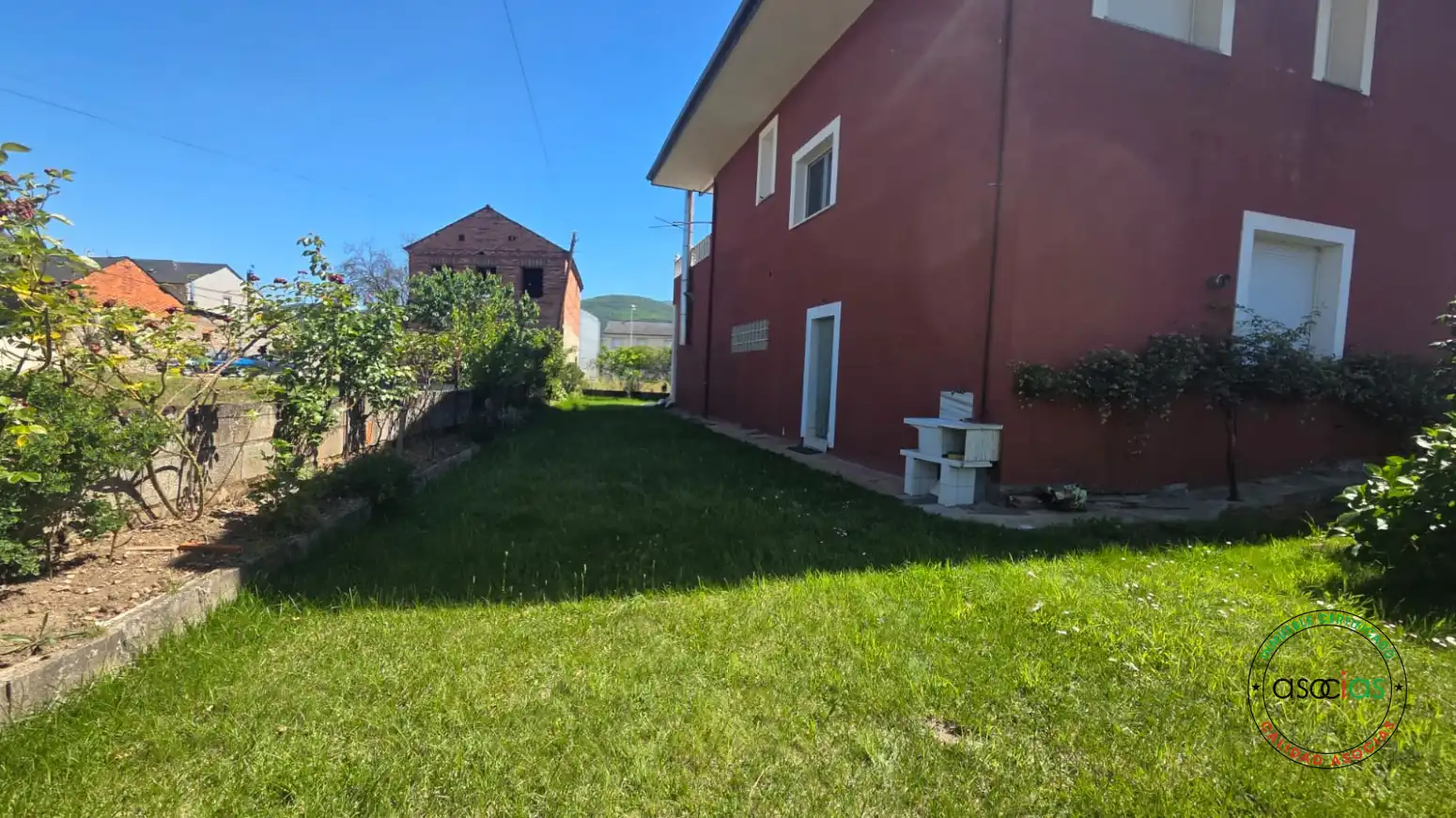 Garden of Houses for sale in Ponferrada  with Heating, Private garden and Terrace
