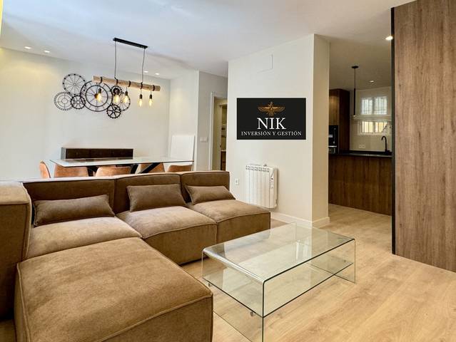 Piso en Venta en CARDENAL CISNEROS, 75 en Trafalgar