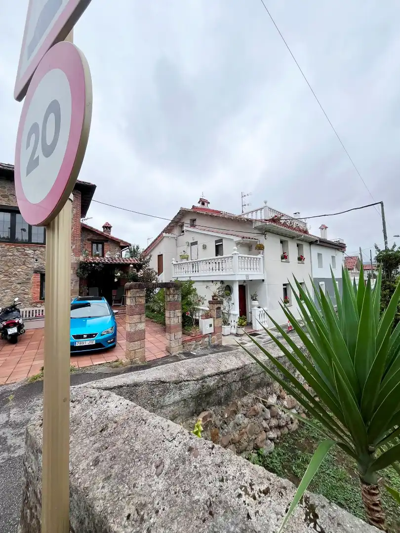 Vista exterior de Planta baja en venta en Torrelavega 