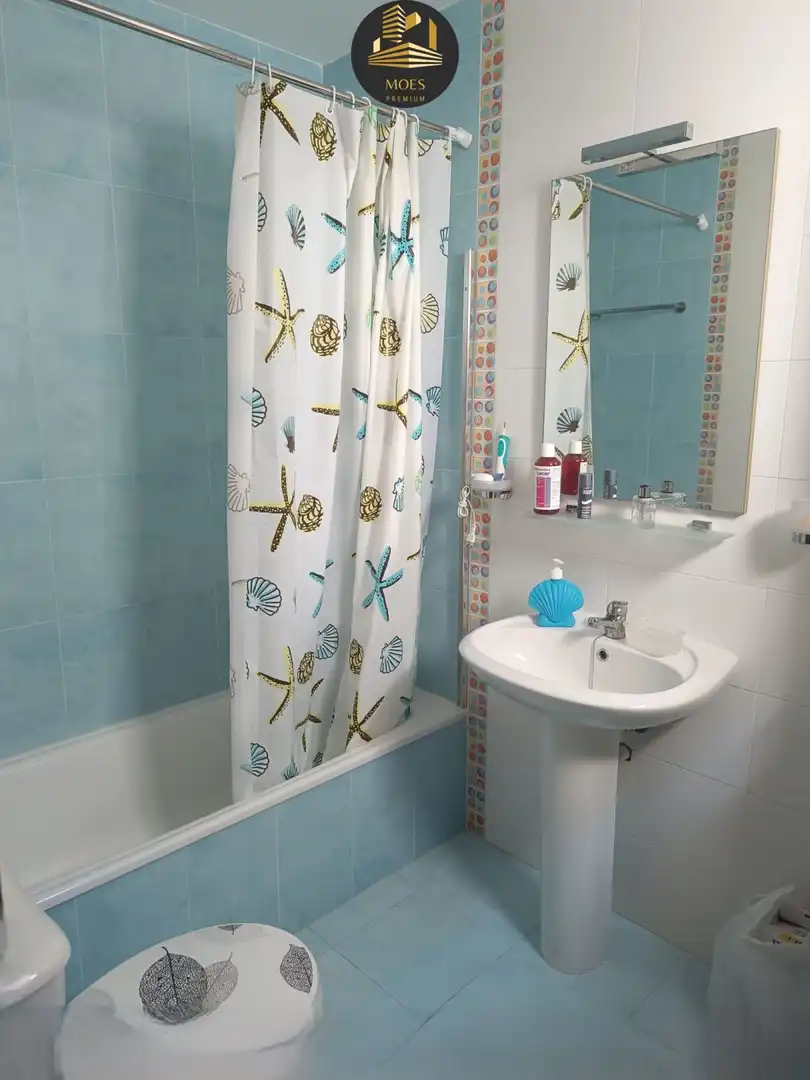 Bathroom of Flat for sale in Canena  with Air Conditioner and Heating