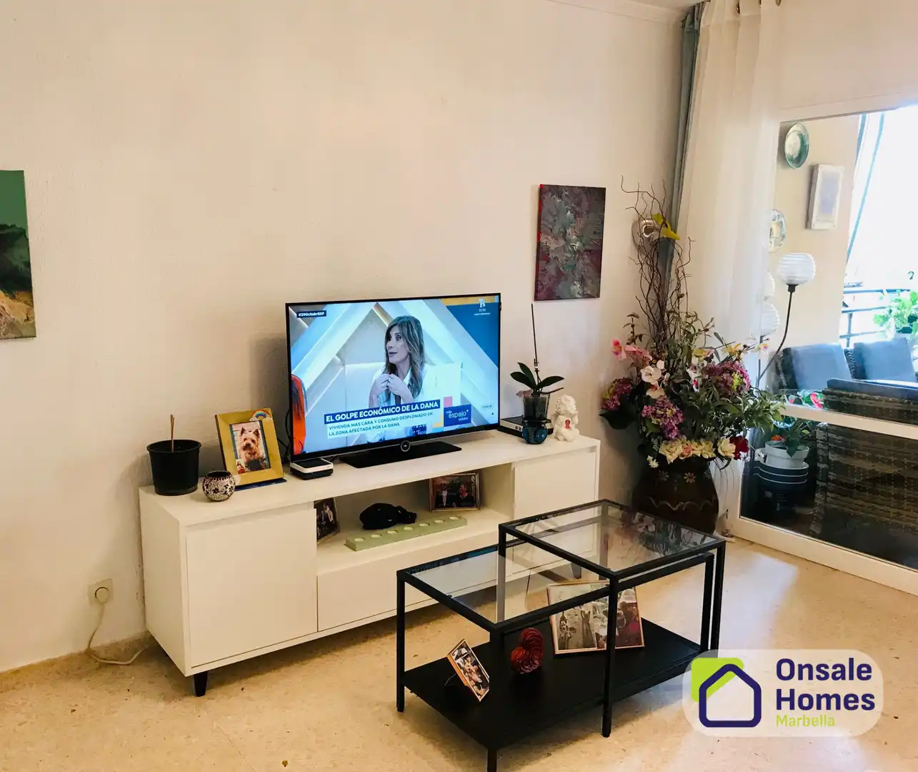 Sala de estar de Piso en venta en Marbella con Aire acondicionado, Terraza y Trastero