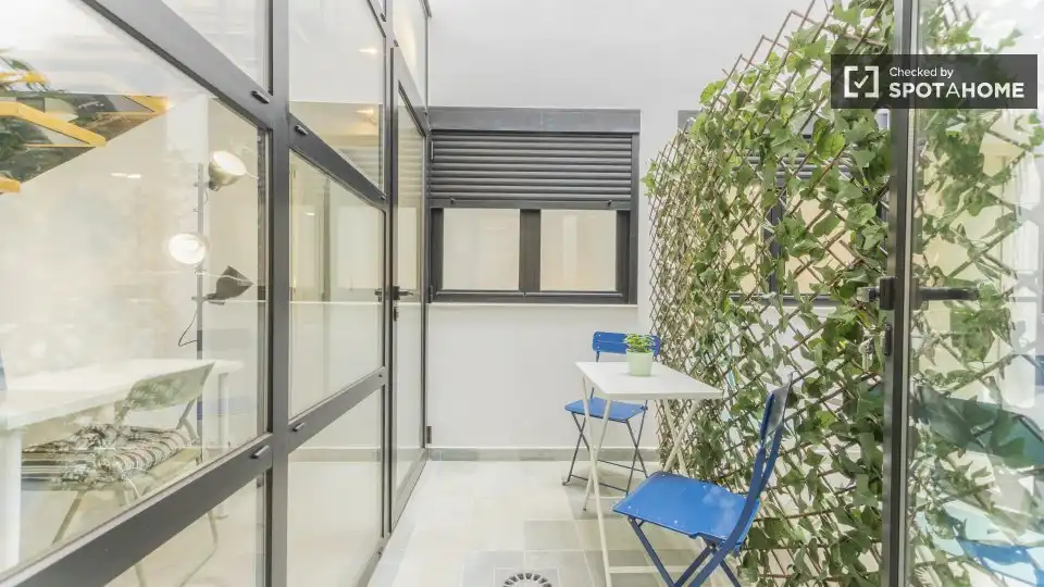Terraza de Piso de alquiler en Valencia con Aire acondicionado, Calefacción y Amueblado