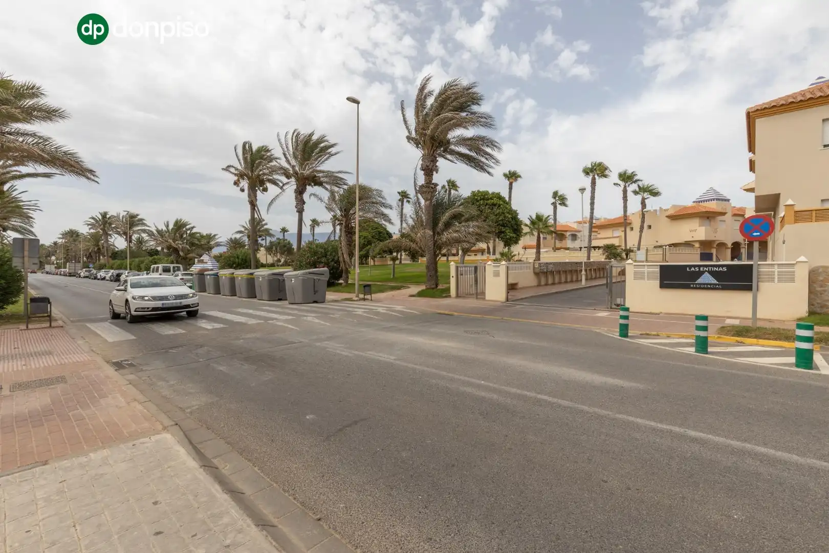 Vista exterior de Piso en venta en El Ejido con Piscina comunitaria