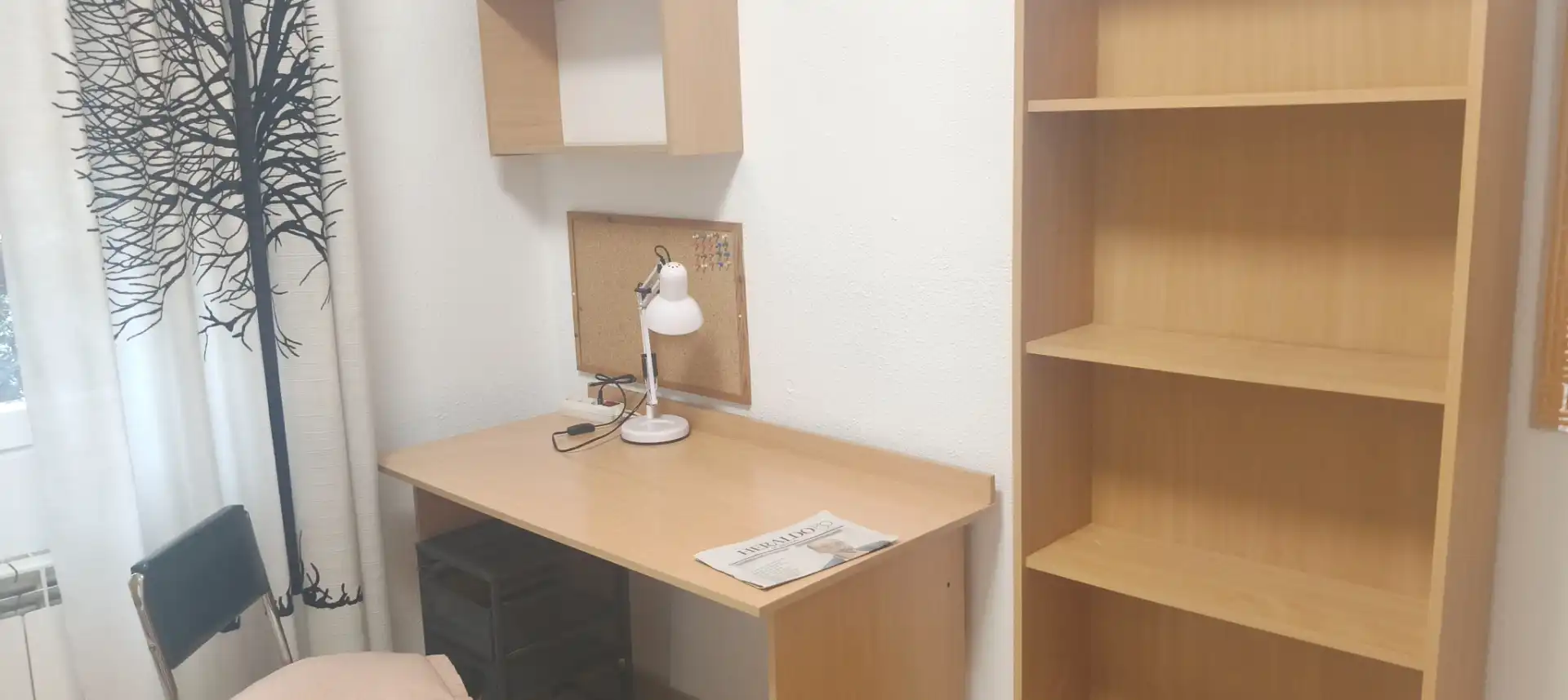 Habitación de Piso de alquiler en Zaragoza con Calefacción, Amueblado y Horno