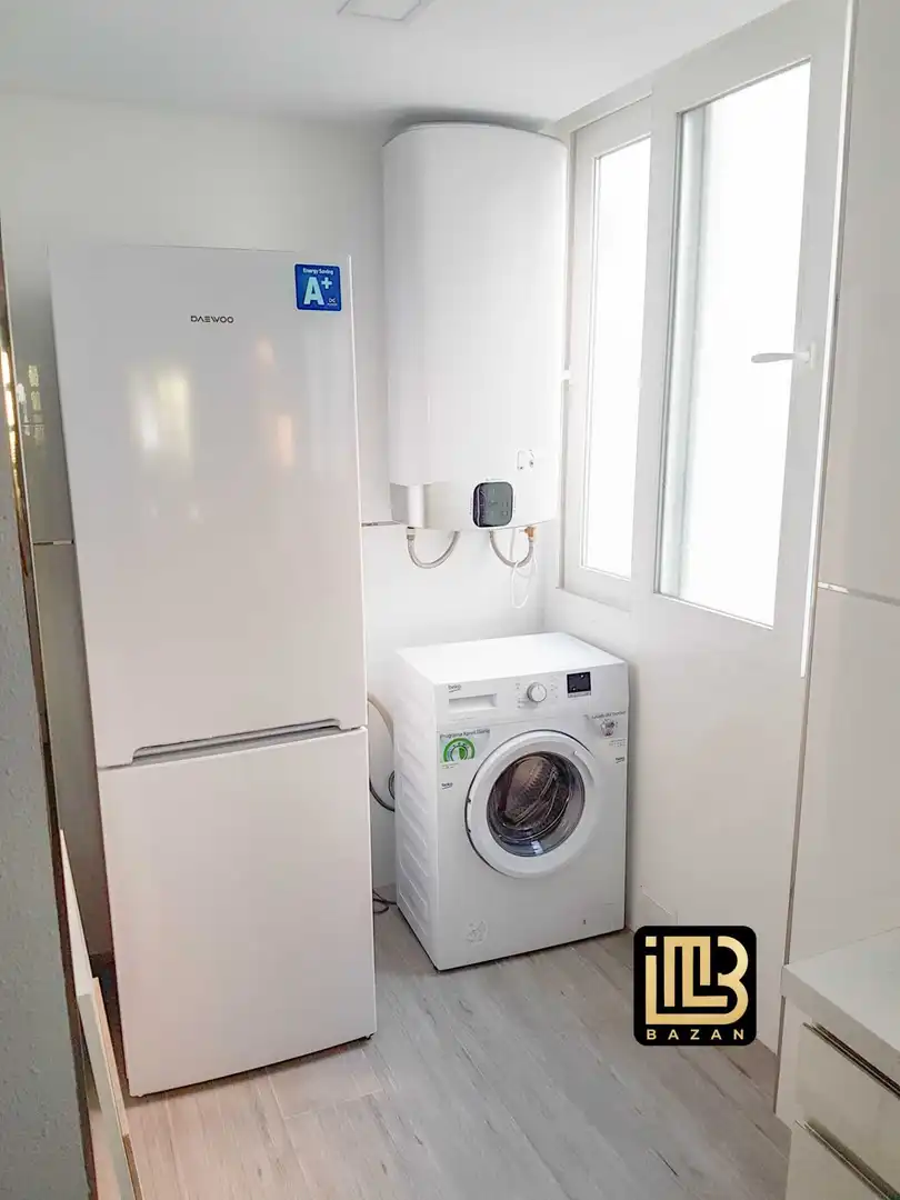 Küche von Wohnung zur Miete in Málaga mit Klimaanlage, Heizung und Terrasse