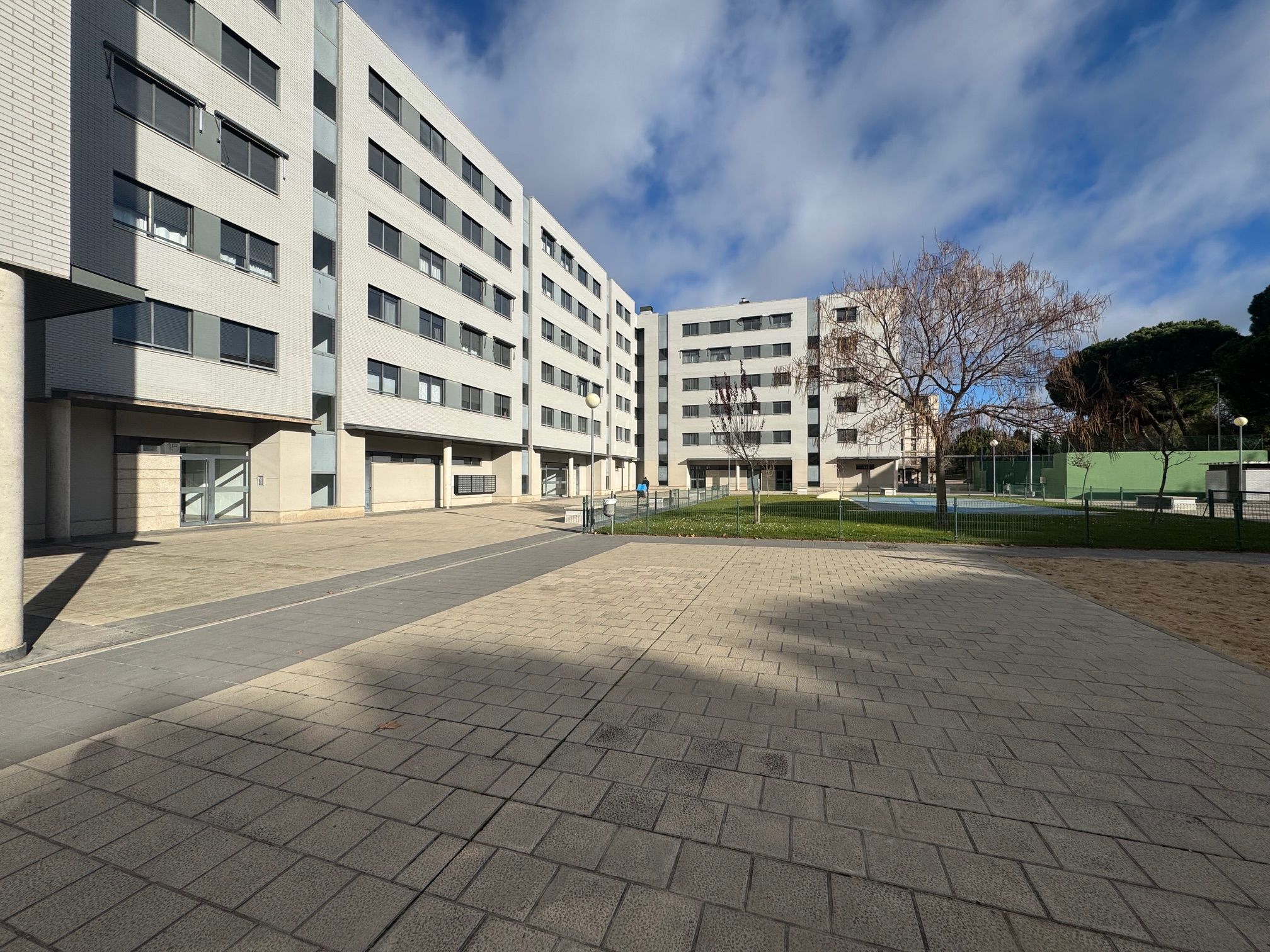 Vista exterior de Apartament en venda en Valladolid Capital amb Calefacció, Parquet i Traster