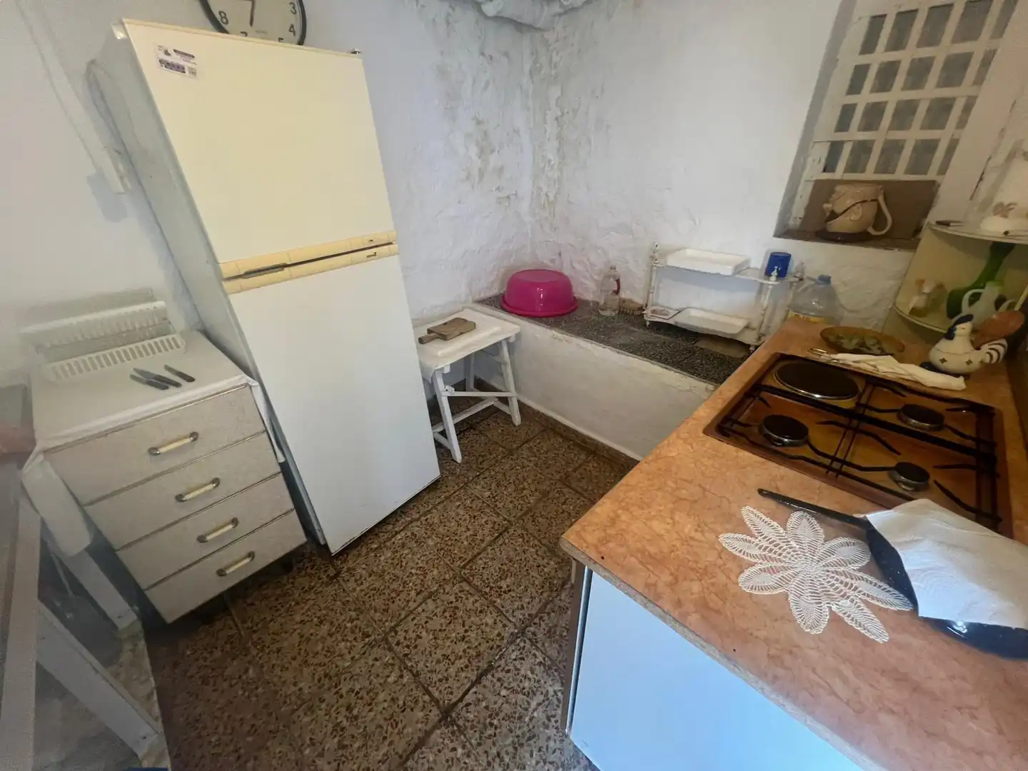 Cuina de Casa o xalet en venda en Almadén amb Calefacció, Jardí privat i Moblat