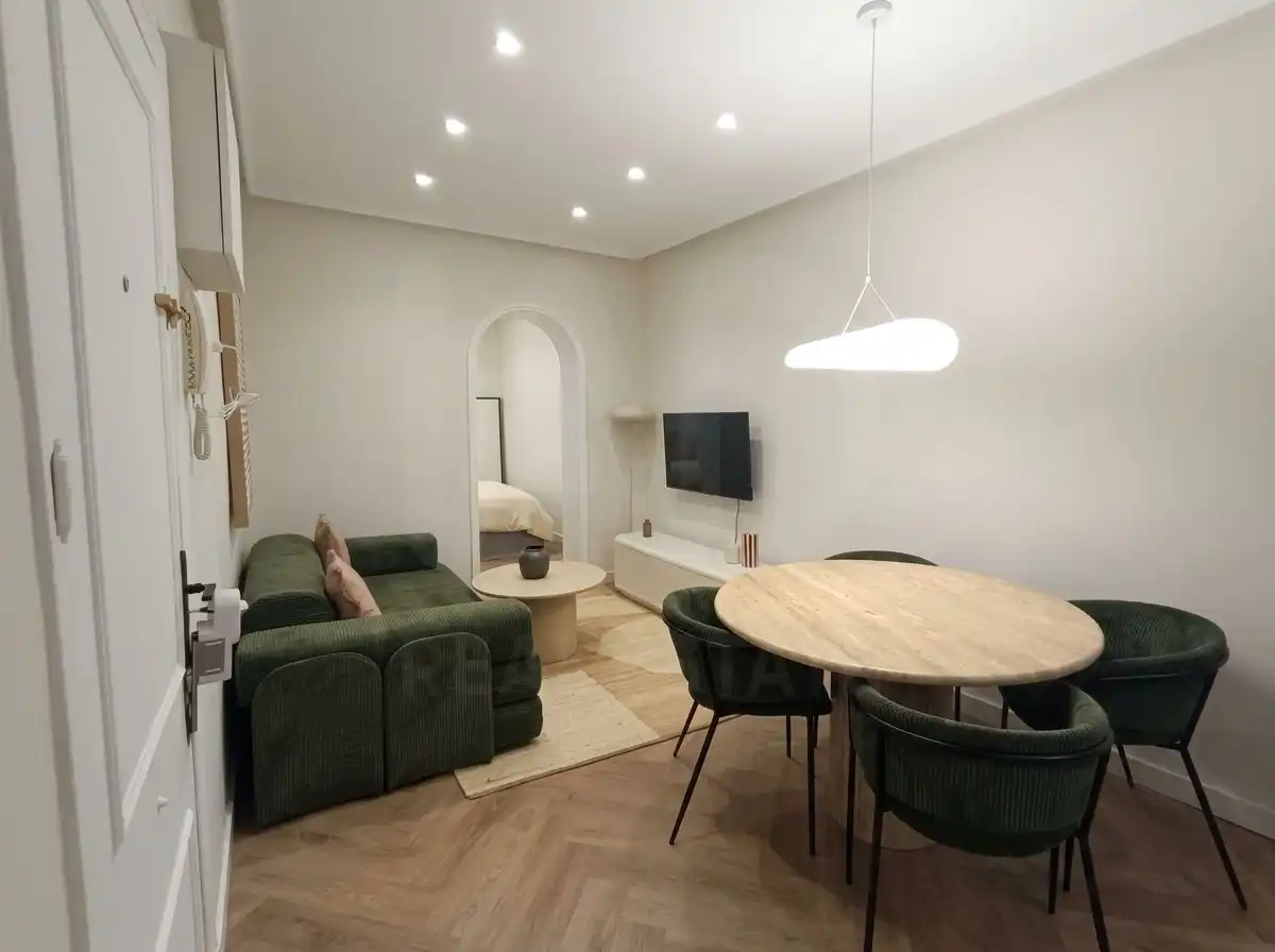 Wohnzimmer von Wohnung zur Miete in Madrid