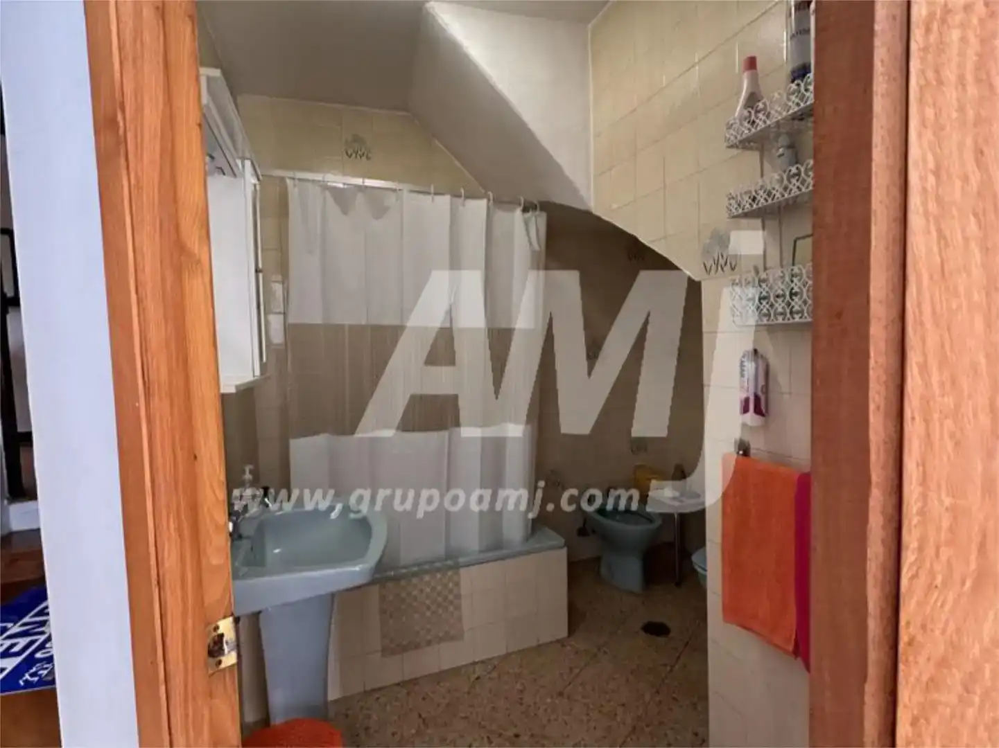 Bany de Pis en venda en Allariz amb Balcó