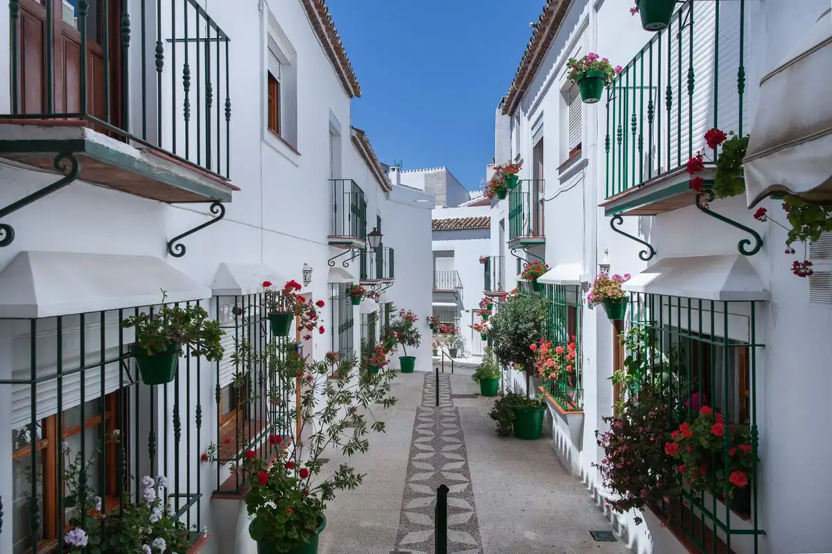 Vista exterior de Apartament en venda en Marbella amb Aire condicionat, Terrassa i Internet