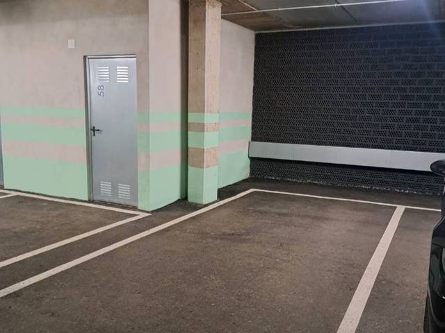 Garaje en Alquiler en Avenida de la Constitución, 280 en Saucar - Zarzuela