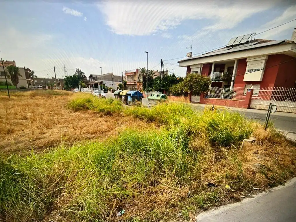 Terreny residencial en venda a Pedanías Oeste