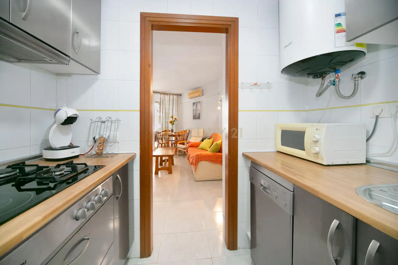 Cocina de Apartamento de alquiler en Calpe / Calp con Aire acondicionado, Horno y Lavadora