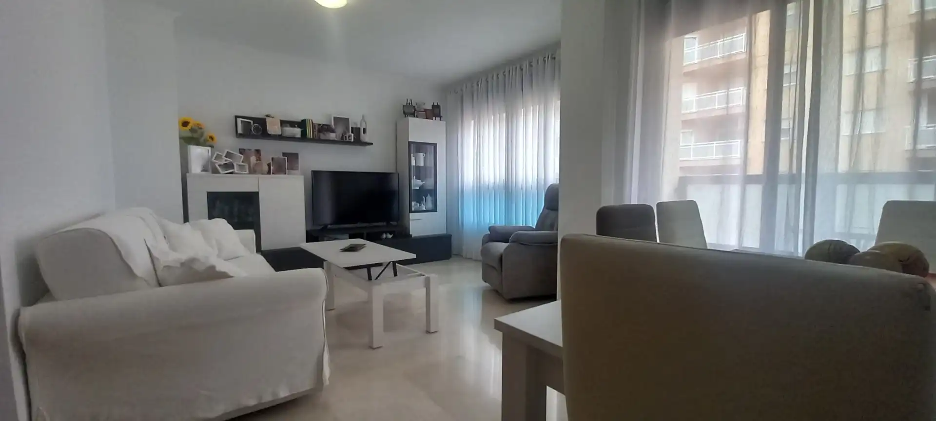 Sala d'estar de Pis en venda en Oliva amb Aire condicionat, Calefacció i Moblat