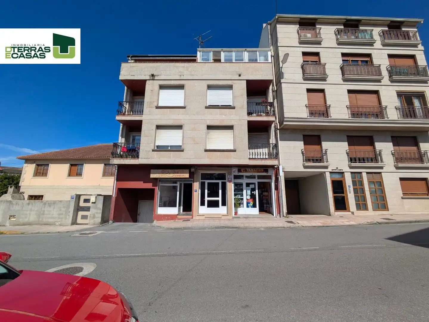 Vista exterior de Local en venda en Cangas  amb Moblat