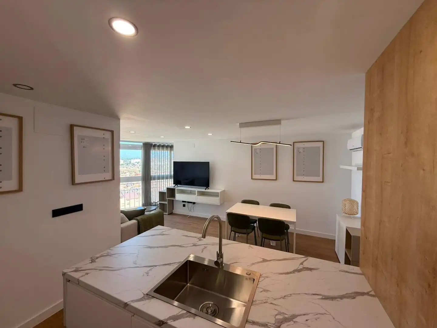 Wohnzimmer von Wohnung zur Miete in Linares mit Klimaanlage und Heizung