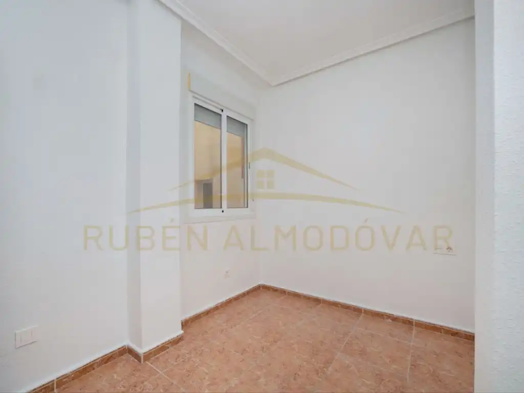Flat for sale in Torrevieja